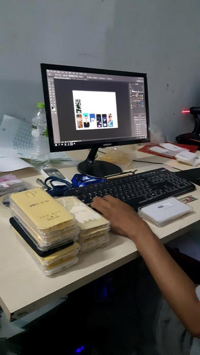 Cuztoom - Custom Case HP Premium