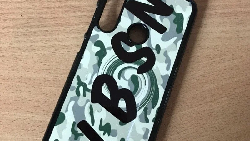 Hardcase custom Cuztoom dengan cetak UV Jepang yang tahan goresan dan tidak mudah pudar