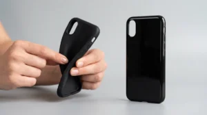 Softcase vs Hardcase: Mana yang Lebih Bagus untuk HP Kamu?